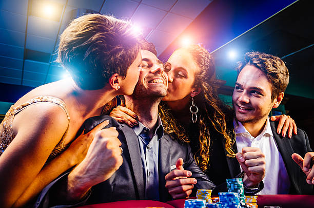 Live dealer Captain's Bounty table on kumbang 4d mobile app showing real-time cards and live chat